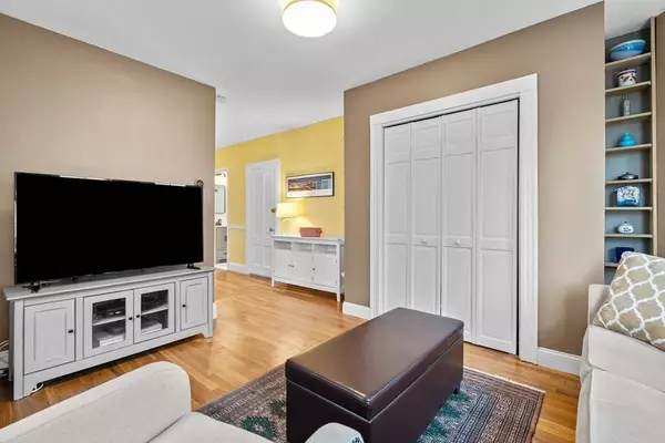 66 St Rose #1, Boston, MA 02130