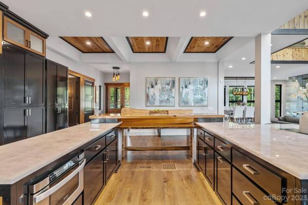 222 Greenbay RD, Mooresville, NC 28117