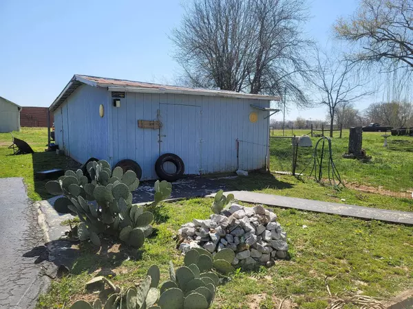 53 Winchester Hwy, Hillsboro, TN 37342