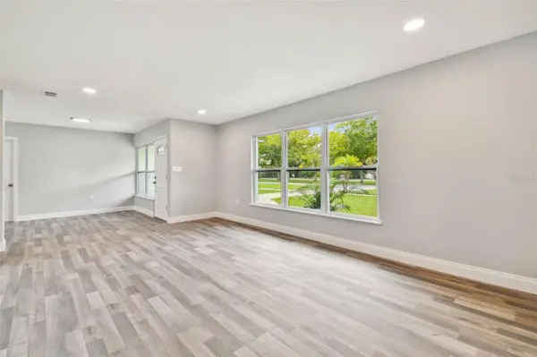 501 OAKWOOD BLVD, Oldsmar, FL 34677