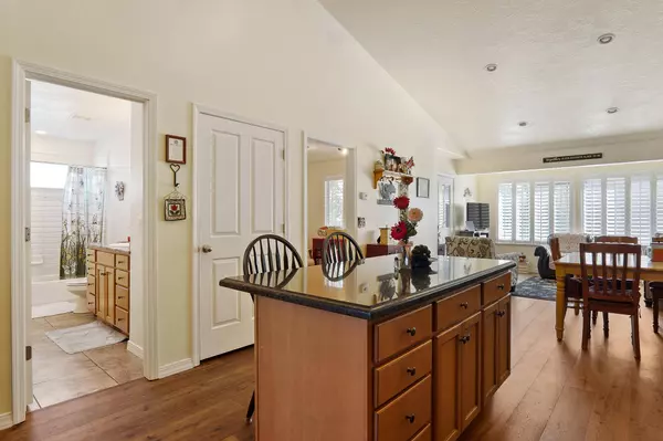 303 Pages Place, Bountiful, UT 84010