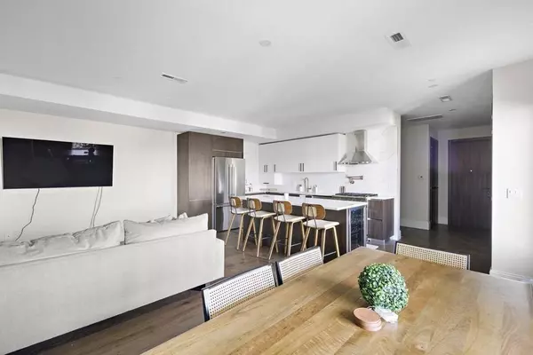 32 Pearl St. #3, Boston, MA 02125