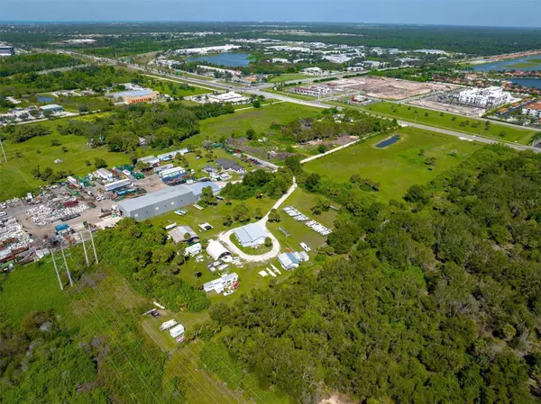 3530 LAUREL RD E #A, North Venice, FL 34275