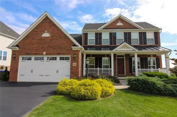 2047 Golden Grove Dr, Mars, PA 16046
