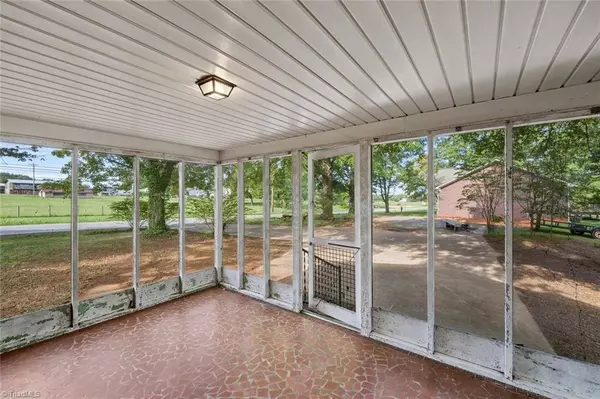 3243 Nc Highway 47, Lexington, NC 27292