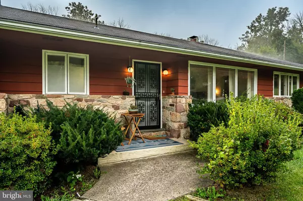 122 MIDWAY RD, Phoenixville, PA 19460