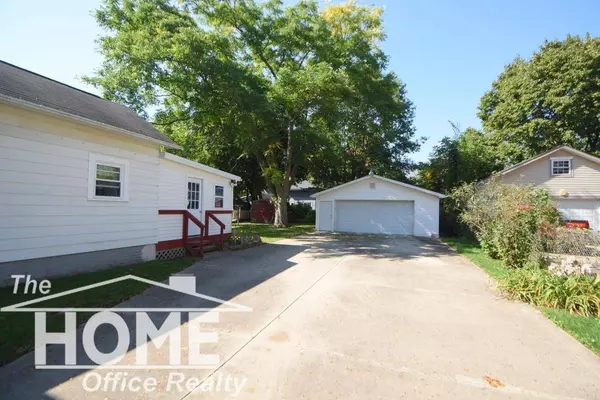 643 N Saginaw Street, Owosso, MI 48867