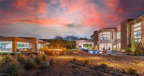 27 Hawk Ridge Drive, Las Vegas, NV 89135