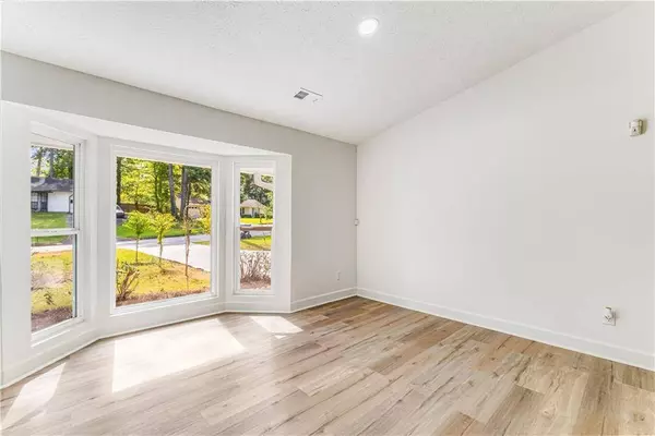 5728 Misty Ridge CT, Lithonia, GA 30058