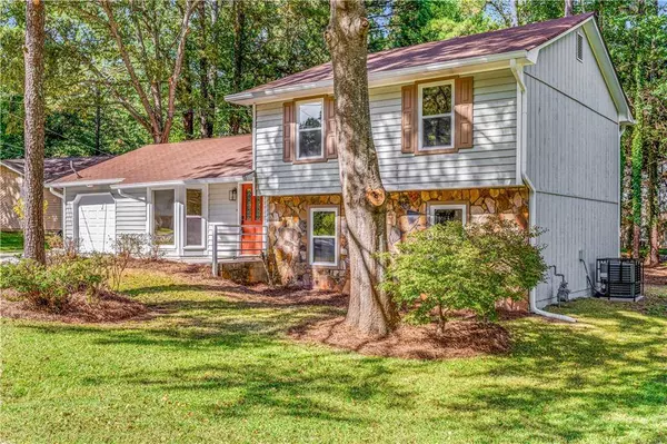 5728 Misty Ridge CT, Lithonia, GA 30058