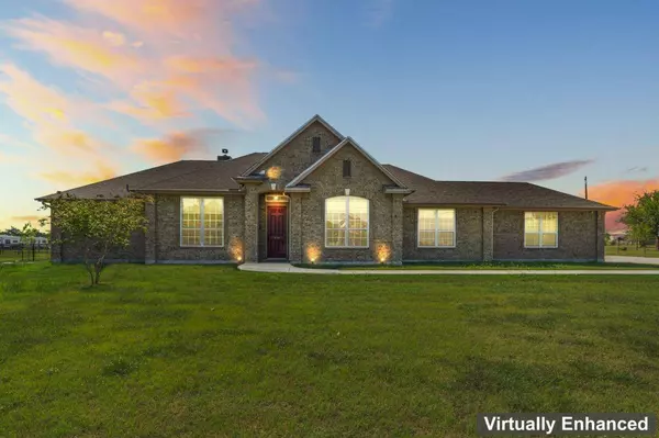 546 Pierce Road, Red Oak, TX 75154