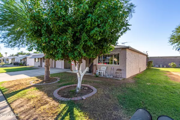 10308 N 97TH Drive #B, Peoria, AZ 85345