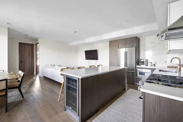 32 Pearl St. #3, Boston, MA 02125