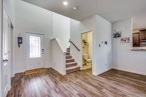 7818 Oxbow Way, San Antonio, TX 78254