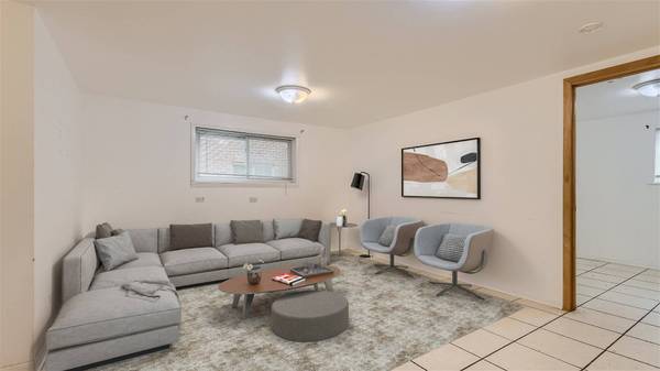 1638 Linden ST, Des Plaines, IL 60018