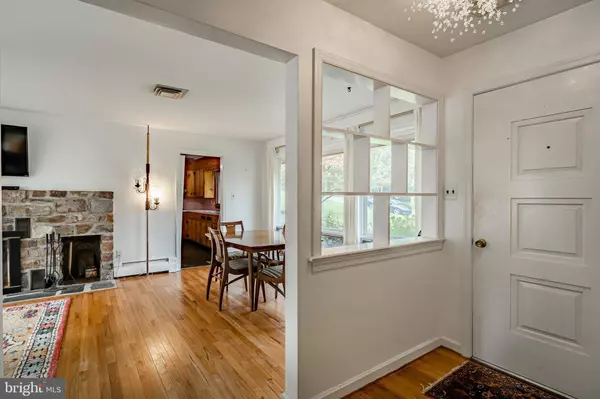 122 MIDWAY RD, Phoenixville, PA 19460