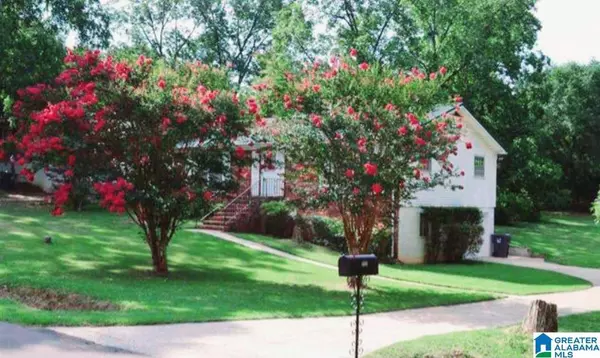 219 22ND AVENUE NW, Center Point, AL 35215