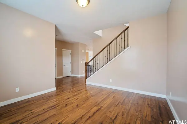 928 AMBERLY DR, North Salt Lake, UT 84054