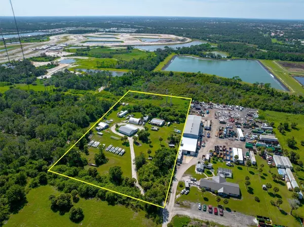 3530 LAUREL RD E #A, North Venice, FL 34275