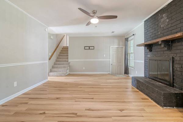 219 Pointer Drive, Summerville, SC 29485