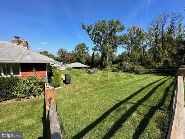 122 MIDWAY RD, Phoenixville, PA 19460