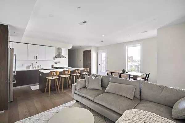 32 Pearl St. #5, Boston, MA 02125