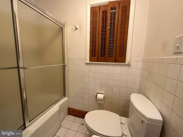 706 BROOK DR, Newark, DE 19713