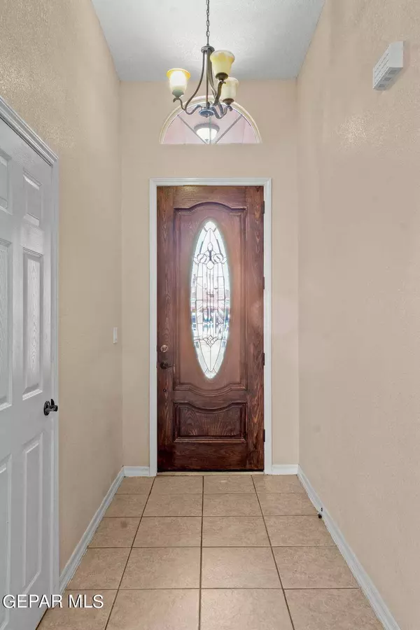 14180 Honey Point Drive, El Paso, TX 79938