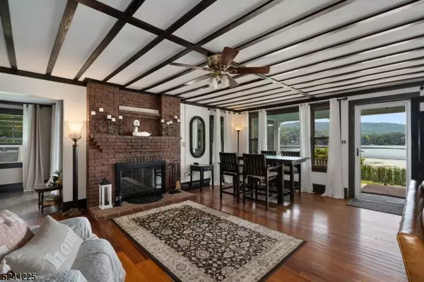 99 Lakeside Drive West, Liberty Twp., NJ 07823