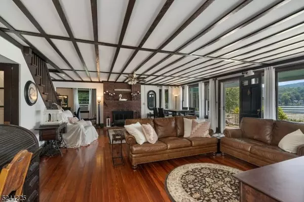 99 Lakeside Drive West, Liberty Twp., NJ 07823