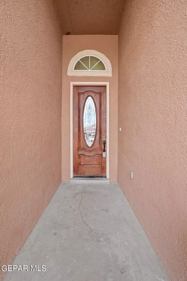 14180 Honey Point Drive, El Paso, TX 79938