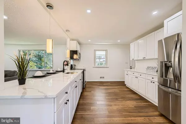 316 SASSAFRAS RD, Essex, MD 21221