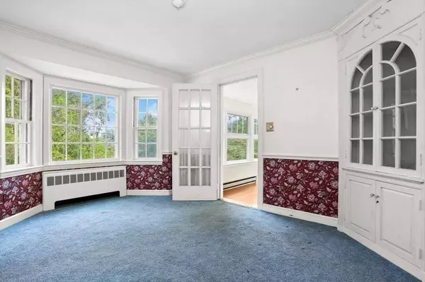 149 Concord Ave, Lexington, MA 02421