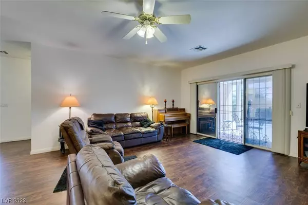 460 Fallwood Lane, Las Vegas, NV 89107