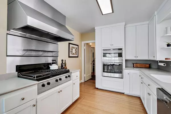 1553 39th ST, Sacramento, CA 95816