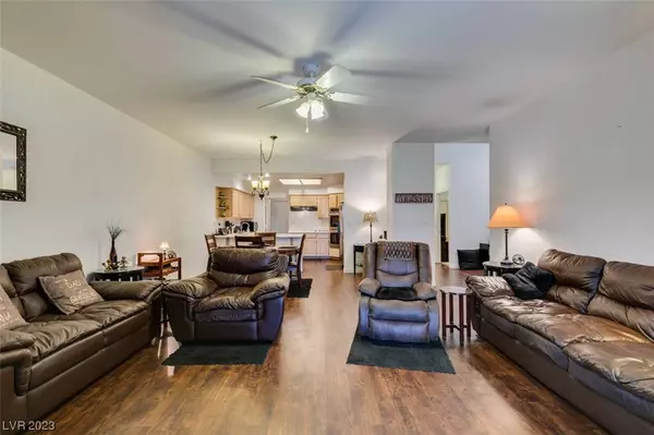 460 Fallwood Lane, Las Vegas, NV 89107