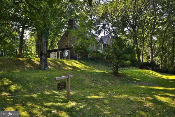 223 MEETINGHOUSE RD, Jenkintown, PA 19046