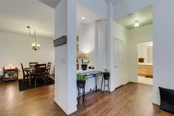 460 Fallwood Lane, Las Vegas, NV 89107