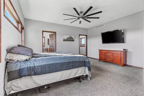 9647 BISON RD, Larsen, WI 54947