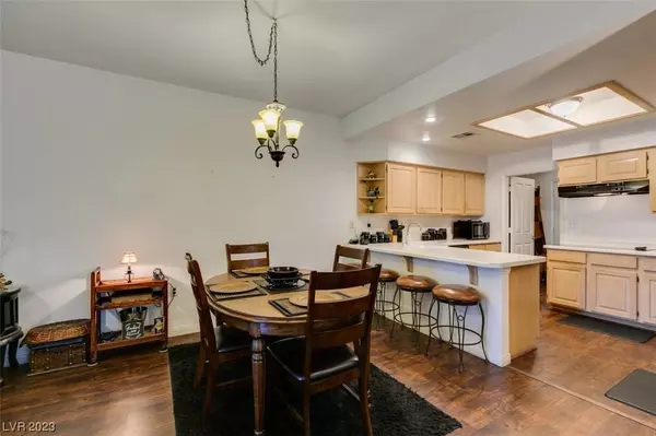 460 Fallwood Lane, Las Vegas, NV 89107