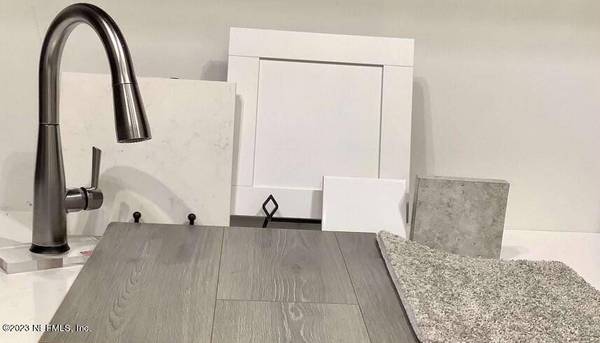 1367 HIGH FALLS DR, Jacksonville, FL 32205