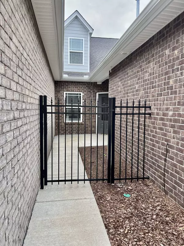 1689 Foston Ln, Gallatin, TN 37066