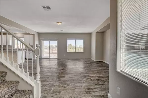 8124 Loma Del Ray Street, Las Vegas, NV 89131