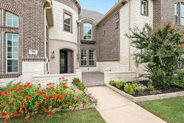 901 Winchester Drive, Southlake, TX 76092