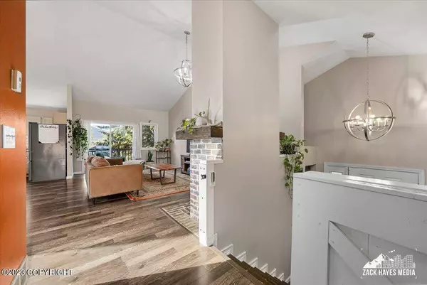 19113 Sarichef LOOP, Eagle River, AK 99577