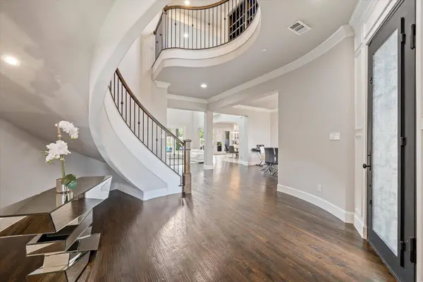 901 Winchester Drive, Southlake, TX 76092