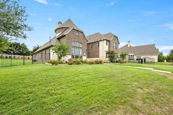 901 Winchester Drive, Southlake, TX 76092