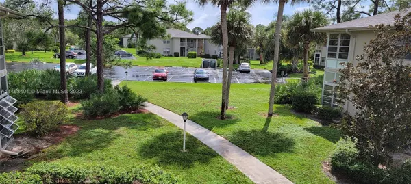 18 Lake Vista Trl #204, Port St. Lucie, FL 34952