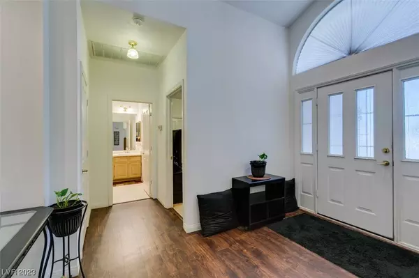 460 Fallwood Lane, Las Vegas, NV 89107