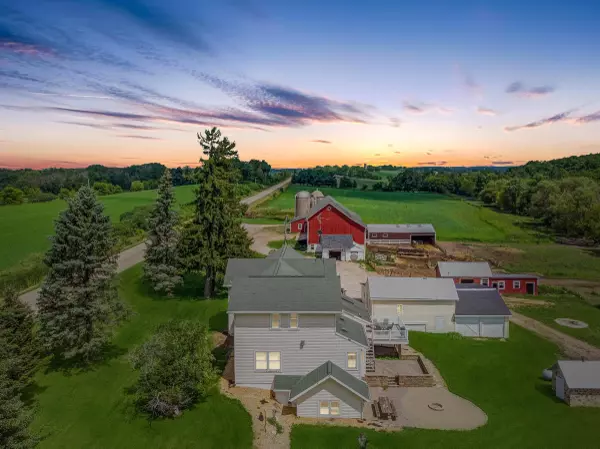 N7424 Madison Road, Mayville, WI 53050